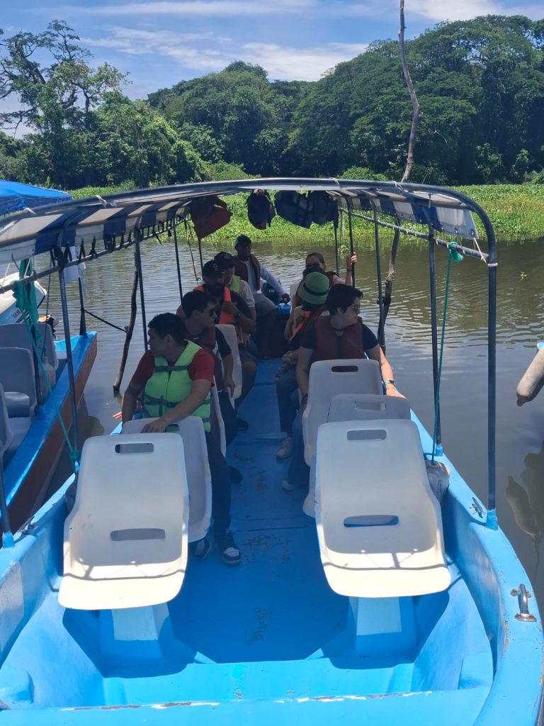 Tourists on the islets of Granada